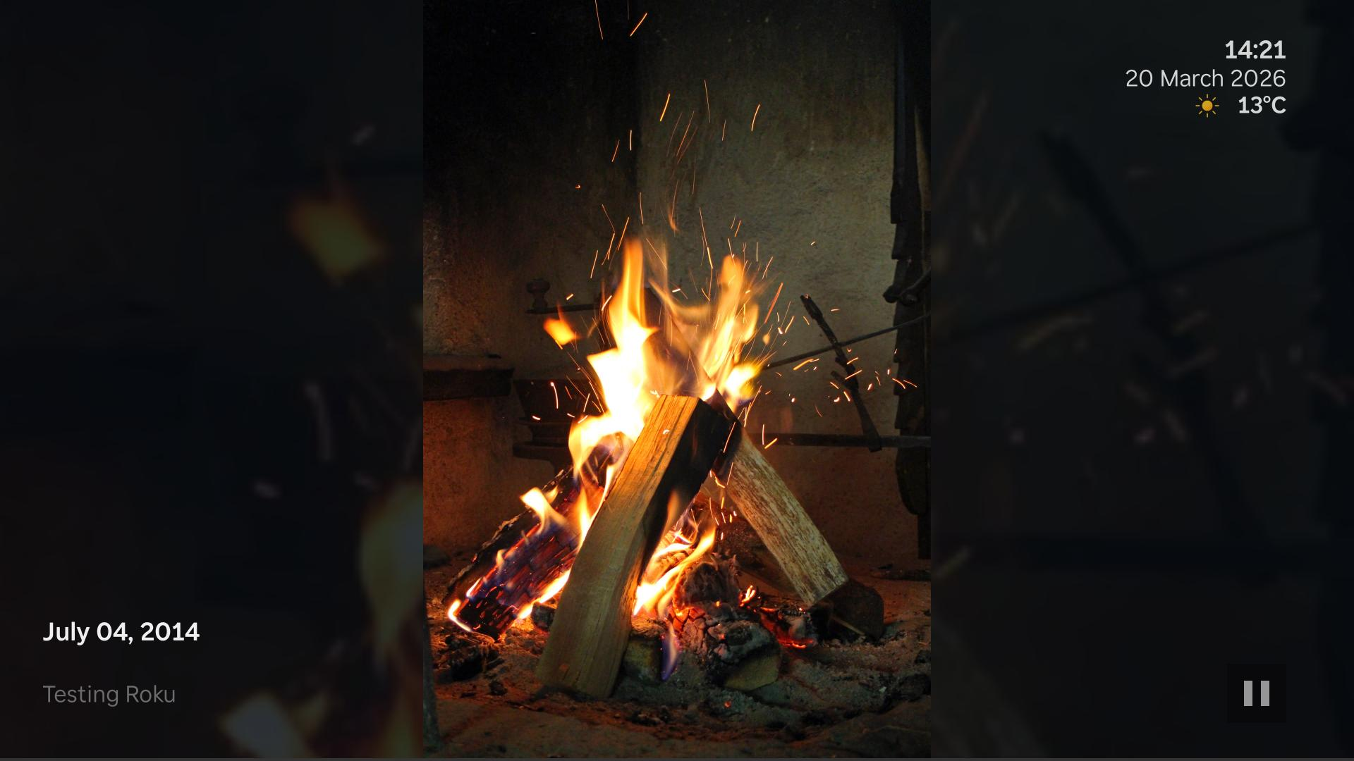 Immich Lounge slideshow on Roku